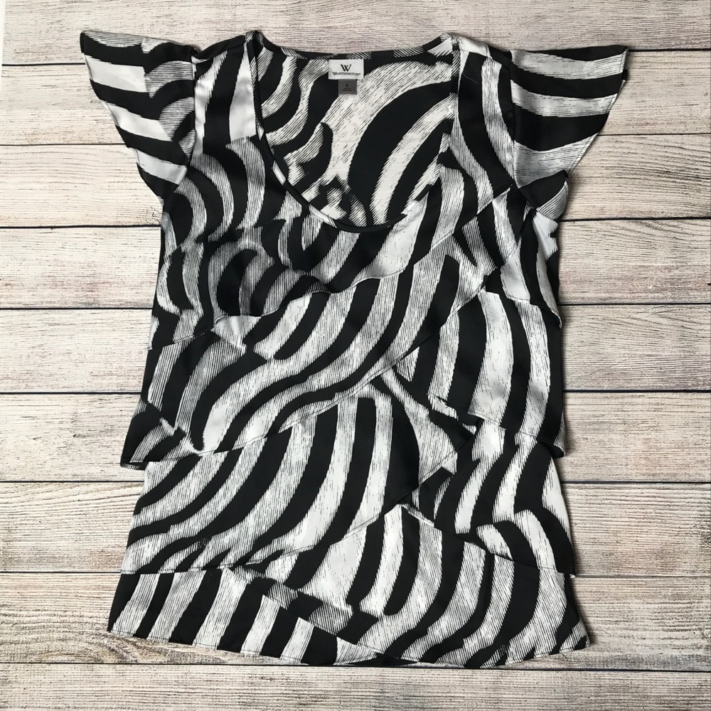 Black & White Scoop Neck Blouse